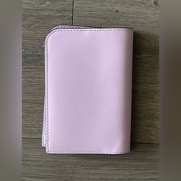 NWOT 🦜♠️ Kate Spade Parrot Foldable Wallet and Passport Holder. Collectible. - Picture 5 of 16